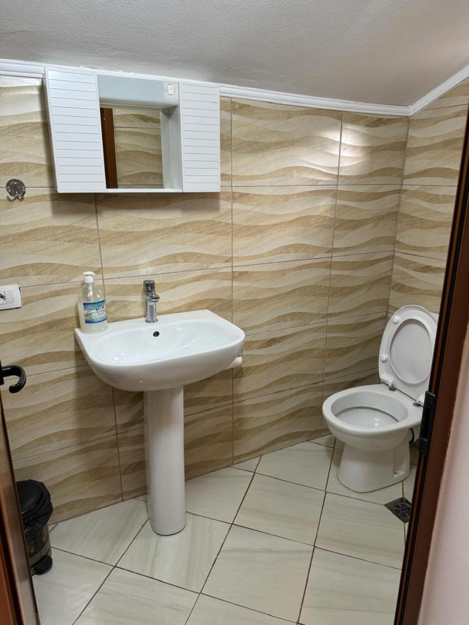 Villa Zefi Rrenc Papaj Екстериор снимка