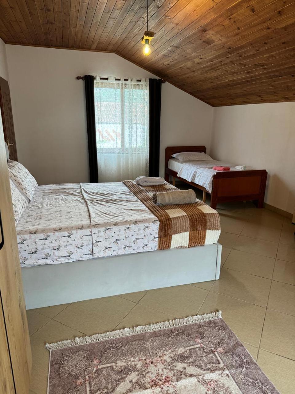 Villa Zefi Rrenc Papaj Екстериор снимка