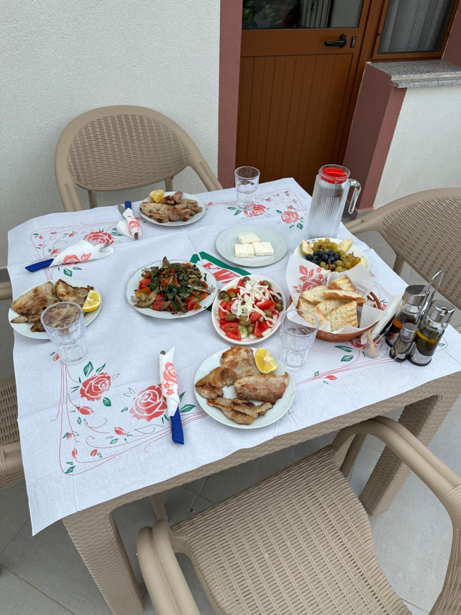 Villa Zefi Rrenc Papaj Екстериор снимка