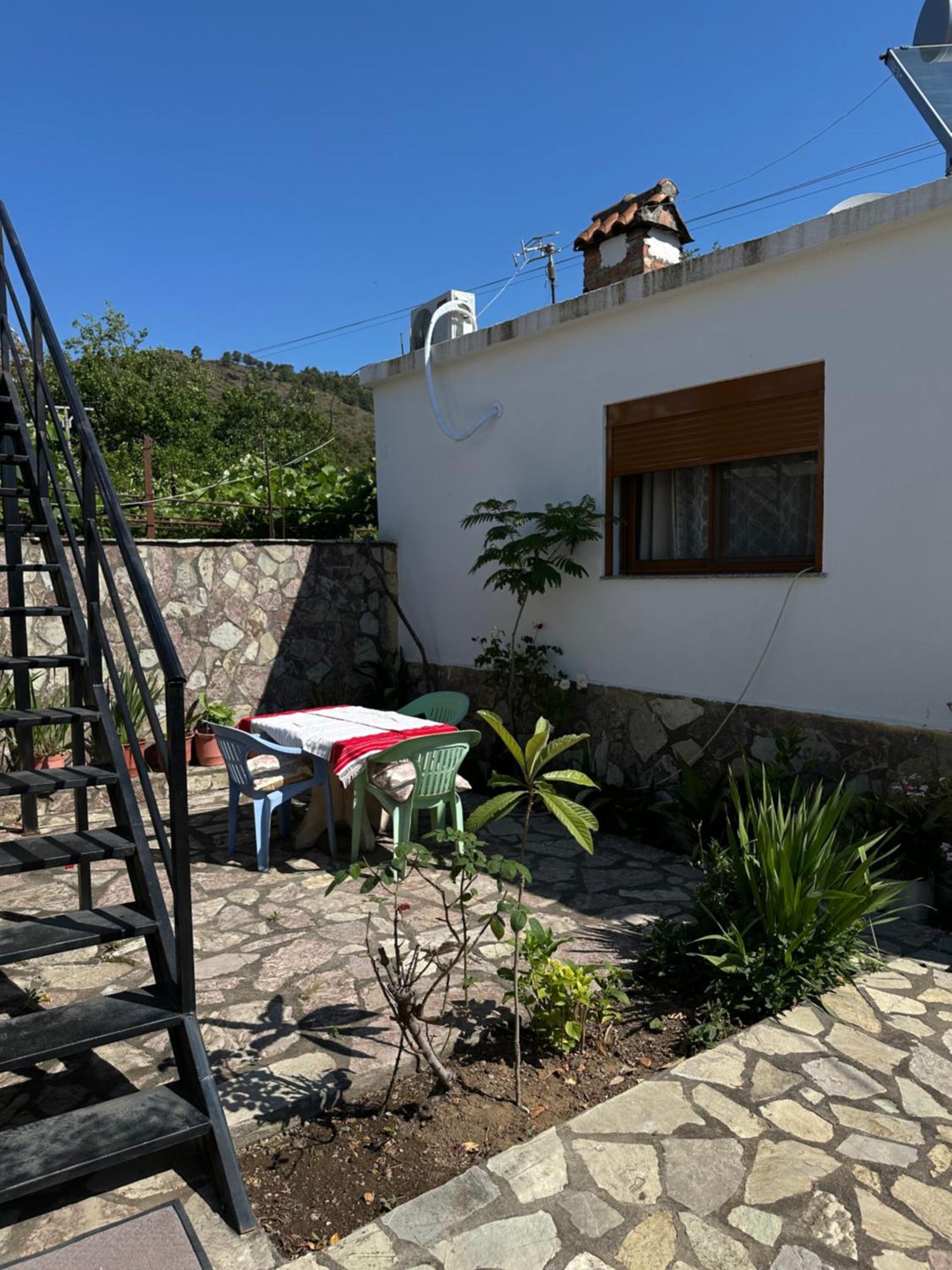 Villa Zefi Rrenc Papaj Екстериор снимка